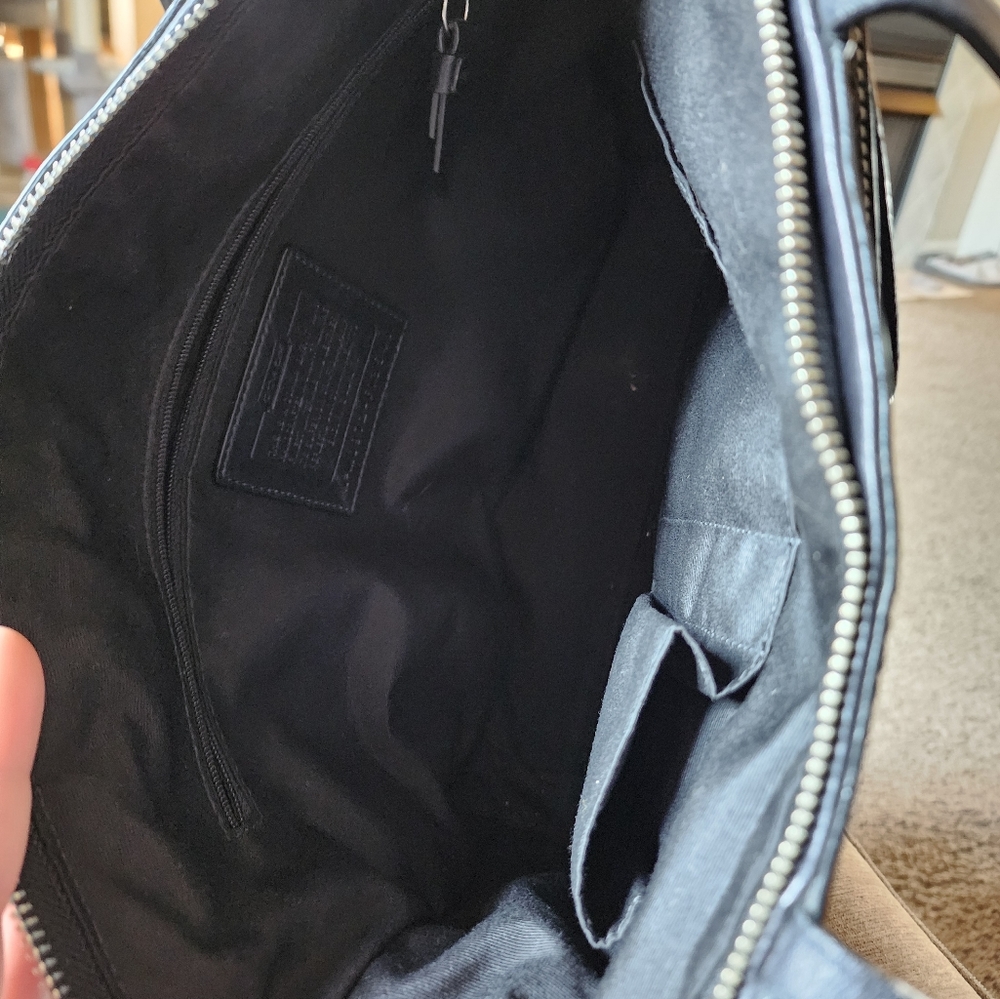 Coach tote - Picture 2 of 6